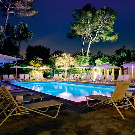 فندق Restaurant La Vague De Paul 4*