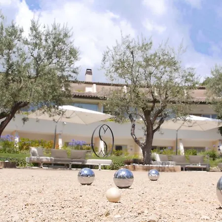 Restaurant La Vague De Paul 4*